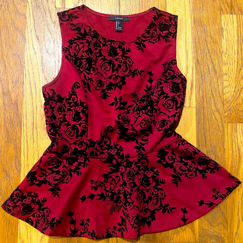 ELEGANT PEPLUM FLORAL TOP